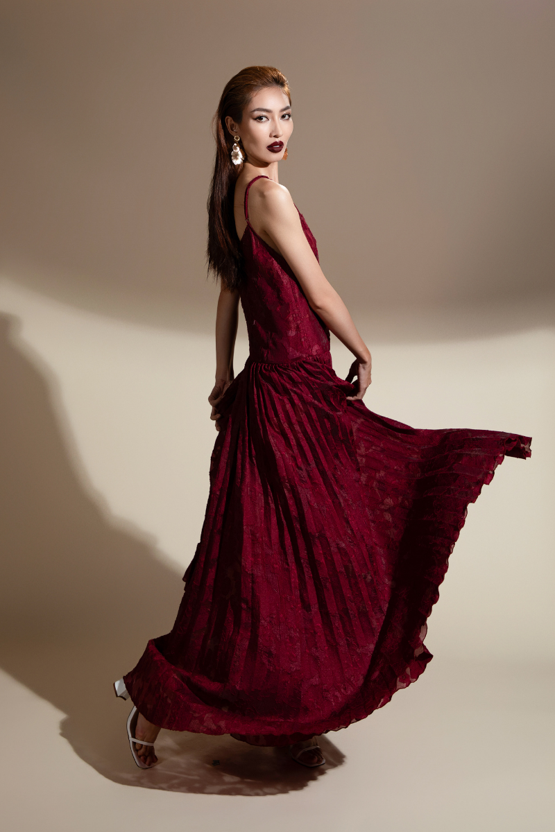 BRITTANY FLARED CAMISOLE BROCADE ORGANZA MAXI DRESS - CULT MIA