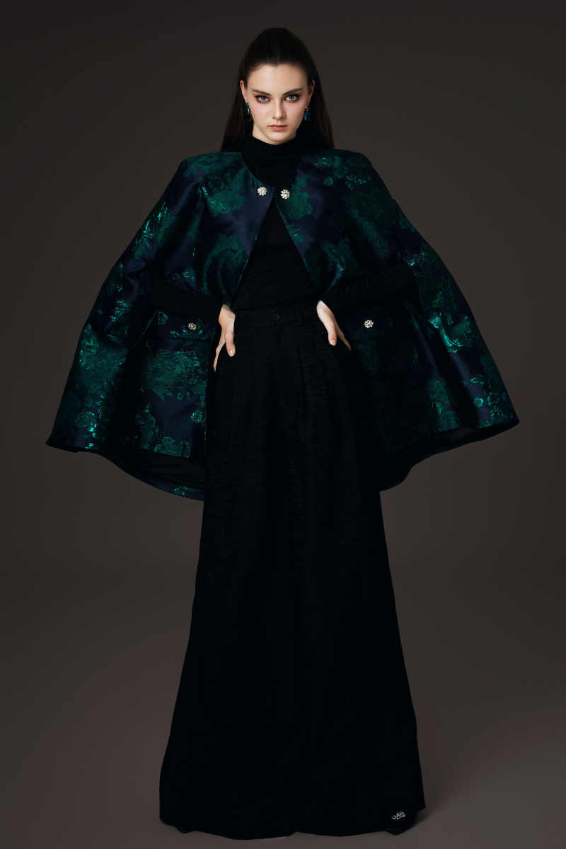 TURTLENECK LONG-SLEEVE TOP WITH WIDE-LEG TROUSERS AND CAPE SET - CULT MIA