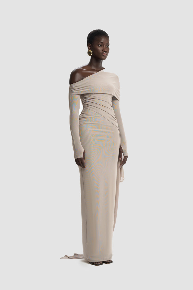 BBXBRAND VERELLA MAXI DRESS in Narnia fabric, flowing maxi dress with floral pattern and elegant design, shown on model