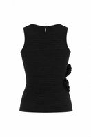 Maylé Vásquez VIENTO TOP featuring lightweight fabric, stylish design, and a modern fit, perfect for casual wear.