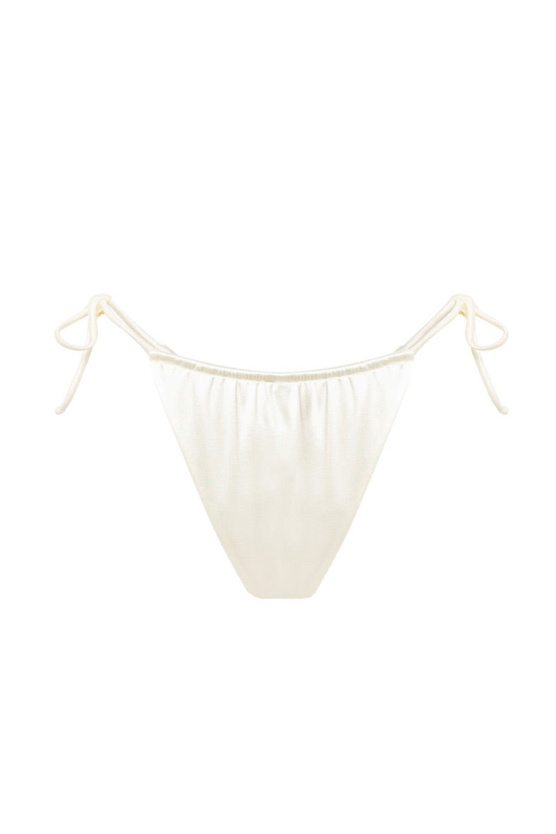 White pearl bikini bottom from Suncillo's Virna Glossy Bikinis collection, featuring a sleek, shiny finish and classic cut.