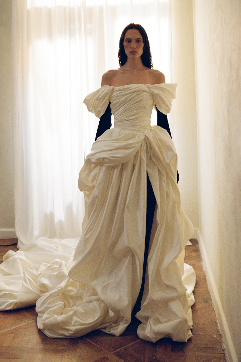 VENERA BLANCHE GOWN