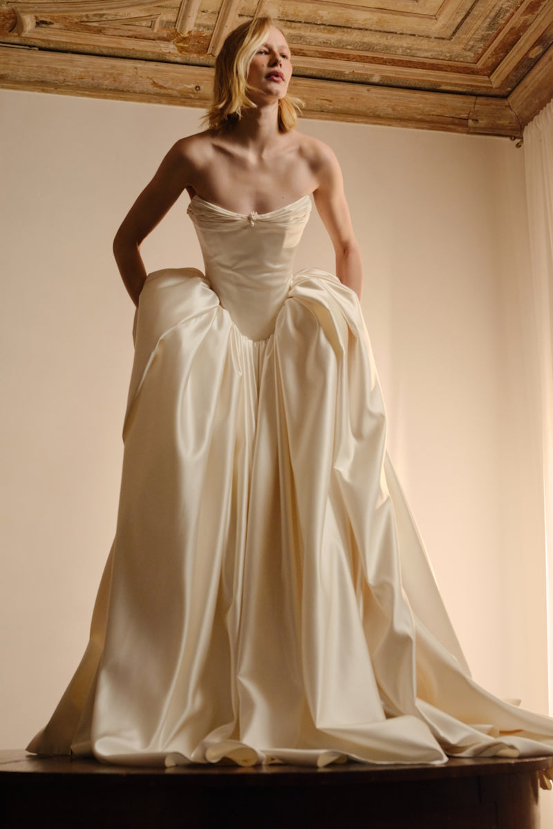 ELZABETH DIPTYCH GOWN