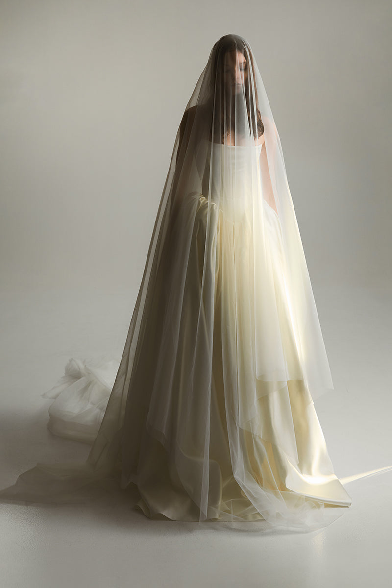 ETERNA DRESS SATIN IN OFF-WHITE - CULT MIA