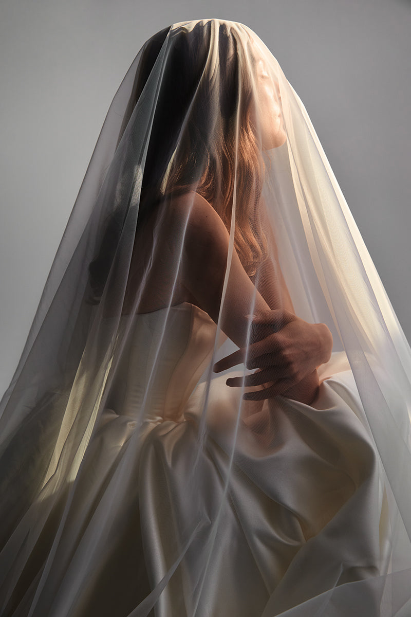 ETERNA DRESS SATIN IN OFF-WHITE - CULT MIA