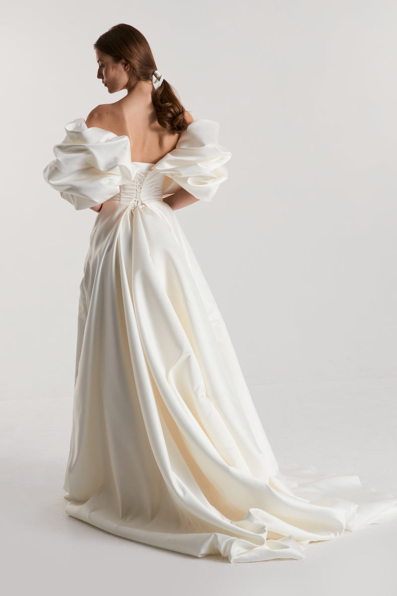Monetre OFF-WHITE VOLUME SCULPTED GOWN