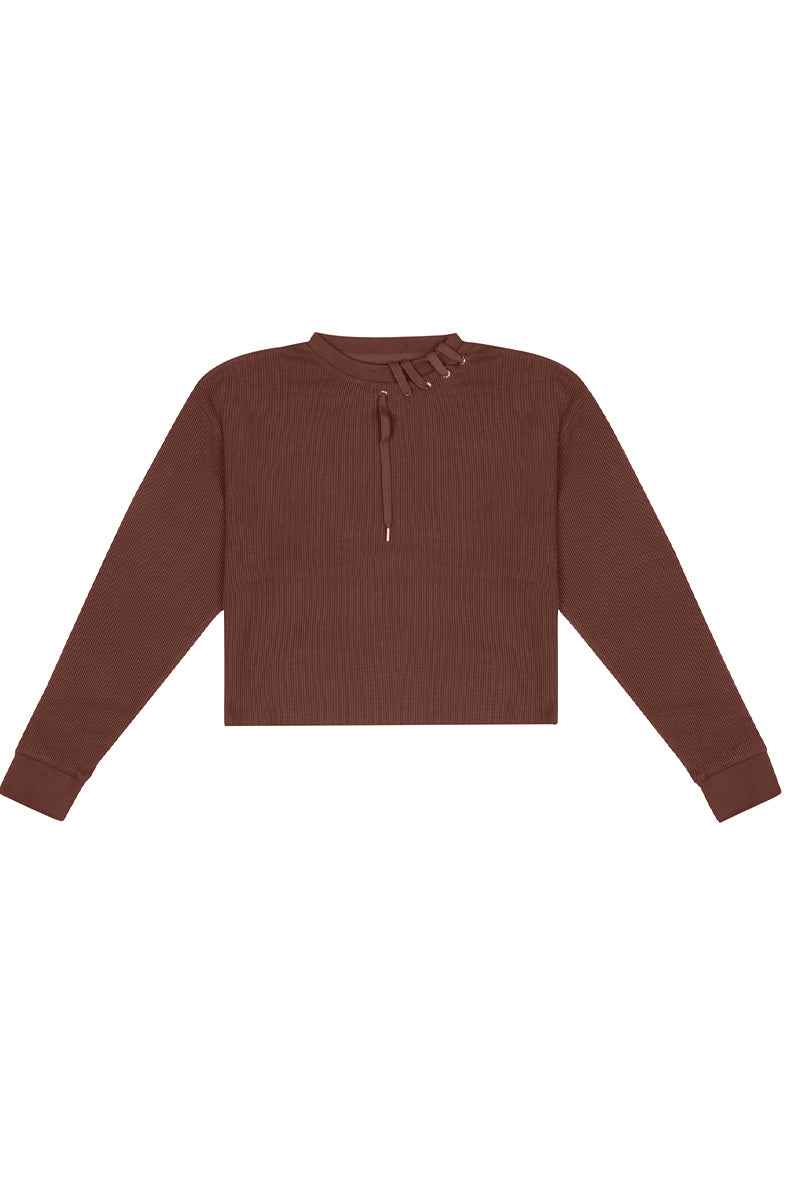 Brown Bassigue waffle crewneck sweatshirt, cozy knit sweater with textured waffle pattern and ribbed cuffs.