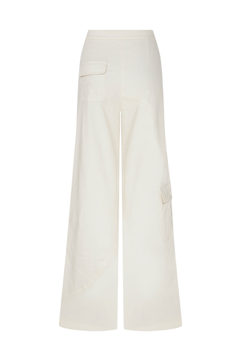 FLORAL WHISPER BEIGE JEANS - CULT MIA