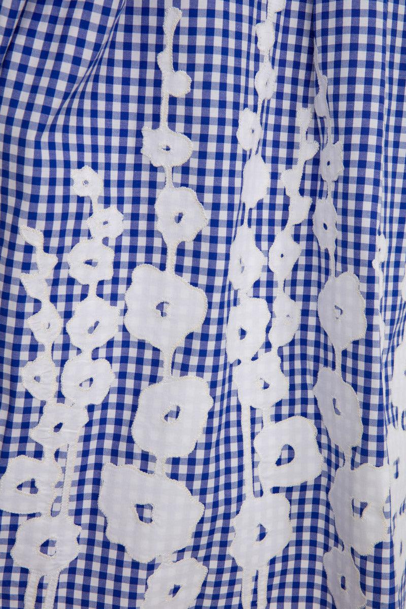 Tagg poplin gingham oversized shirt with embroidery, featuring a relaxed fit and detailed stitched floral design.