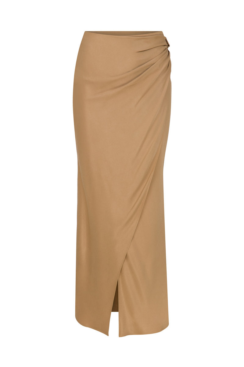 TAGG wrapped midi skirt in flowing fabric, showcasing its elegant design and versatile length for stylish everyday wear.