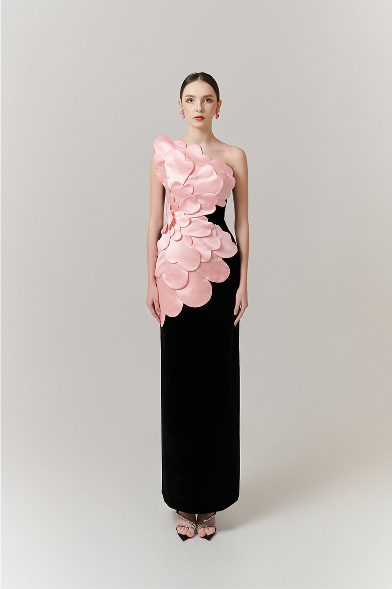 FLOWER APPLIQUE BODY MAXI DRESS | CULT MIA