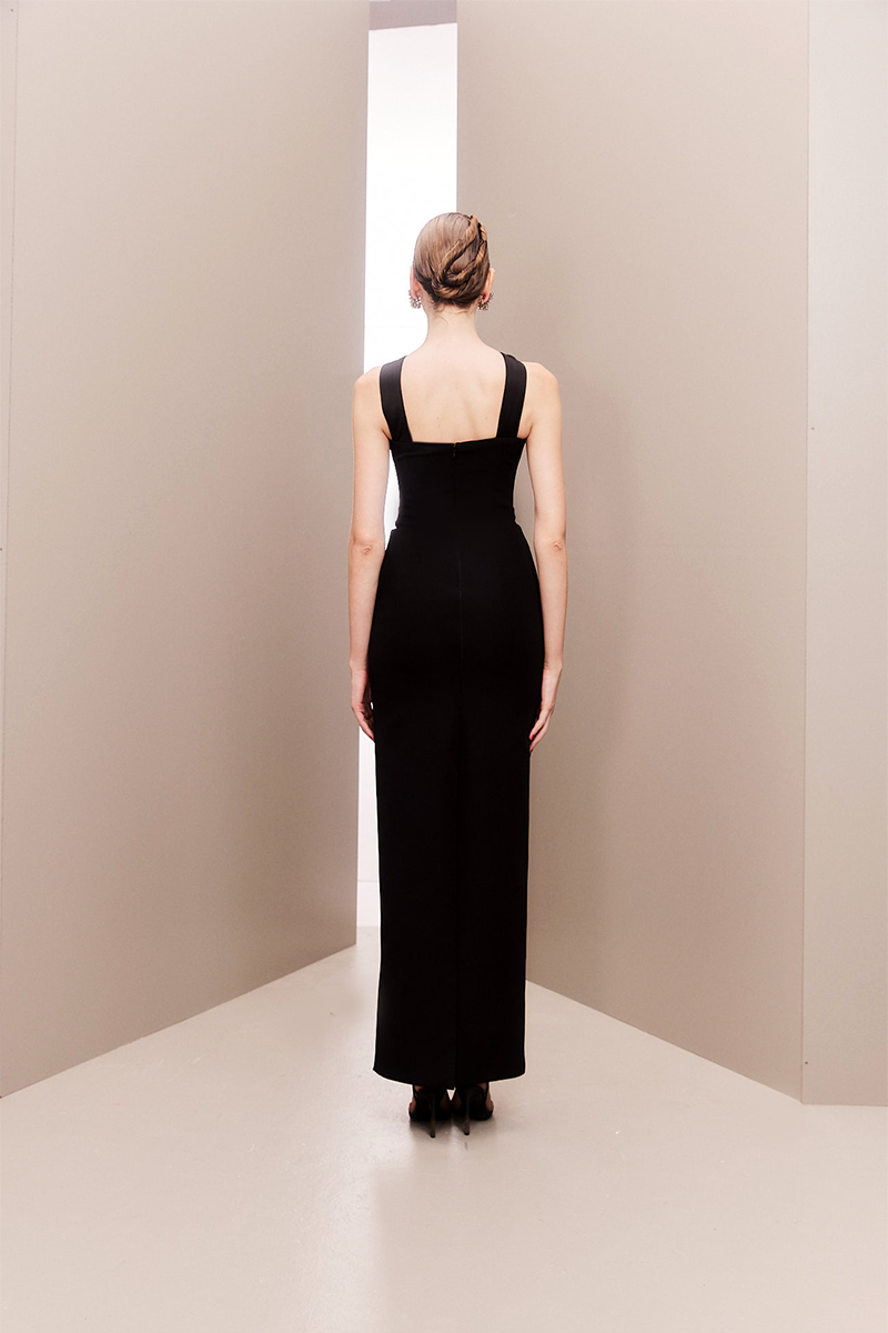 BLACK STONE EMBELLISHED MAXI DRESS - CULT MIA