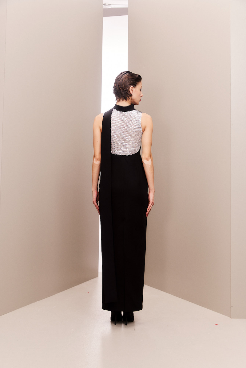 DAZZLING CRYSTAL-ADORNED BACK EVENING GOWN - CULT MIA