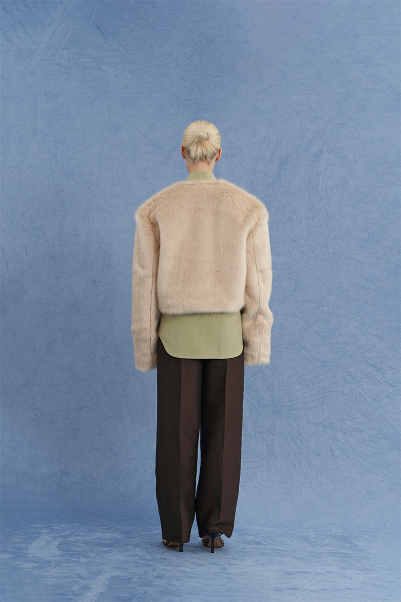 EXAGGERATED SHOULDER SHEARLING JACKET IN BEIGE - CULT MIA