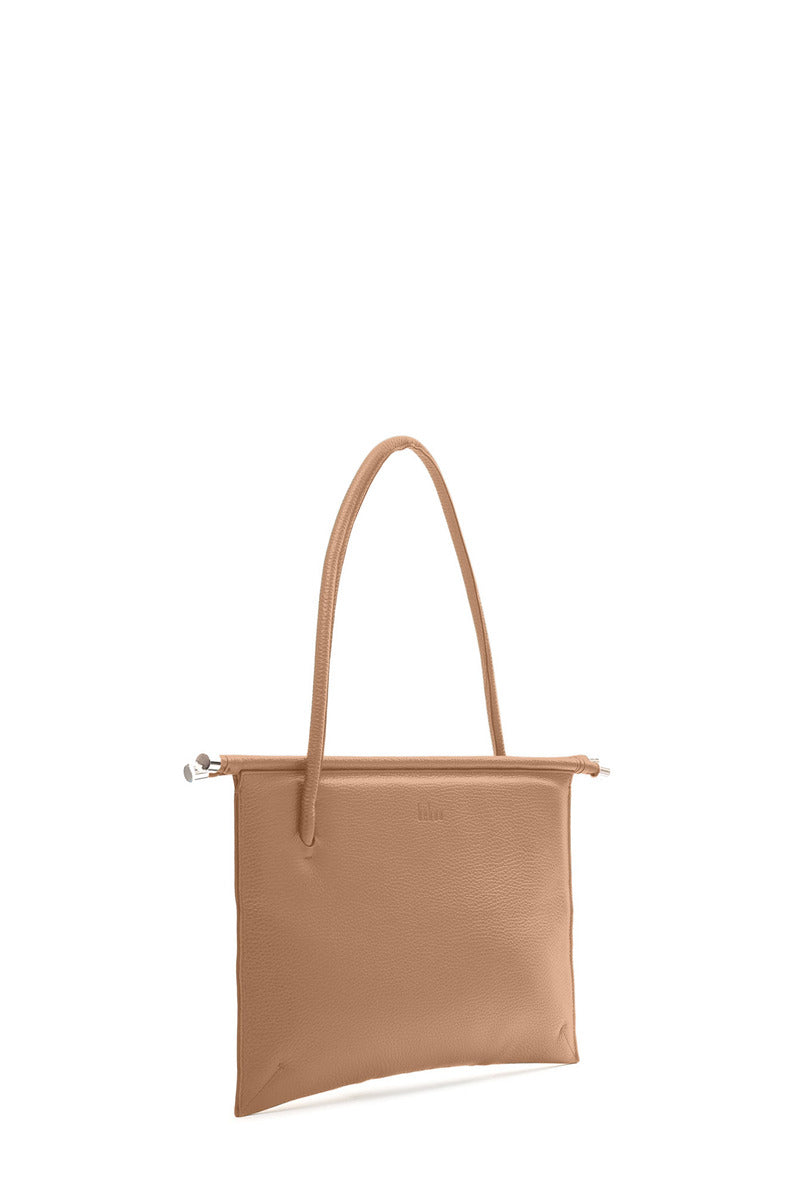 Behn0 New York Frida flat tote bag in almond pebble leather, shoulder bag with sleek design and sturdy handles.