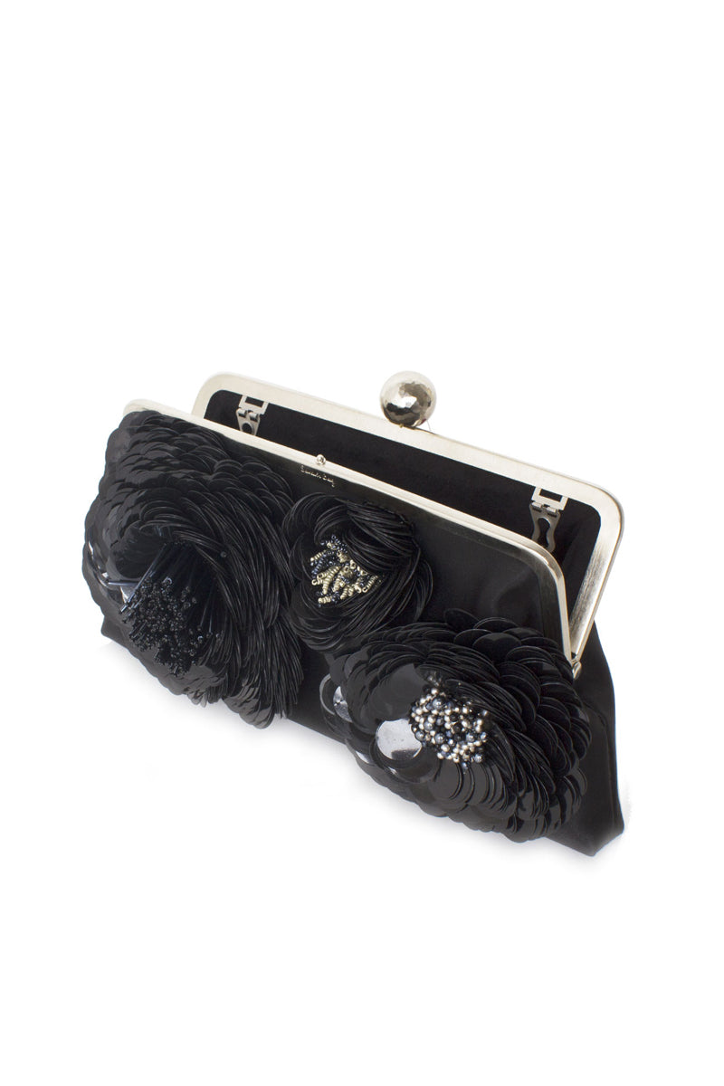 BIG FLORA BLACK CLASSIC CLUTCH - CULT MIA