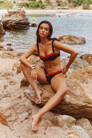 Señorita Sariera bikini in black, featuring a stylish bikini top and bottom with a modern design for beach or poolwear.