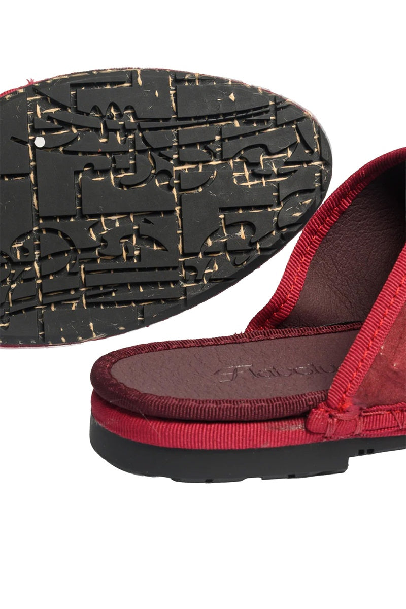 Flabelus Cinna Burgundy flats with pointed toe and low heel, stylish and comfortable women's footwear in deep burgundy color.