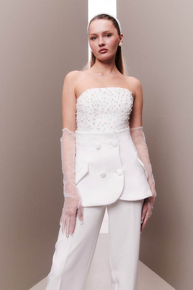 PEARL EMBELLISHED HOURGLASS BRIDAL THREE-PIECE SET - CULT MIA