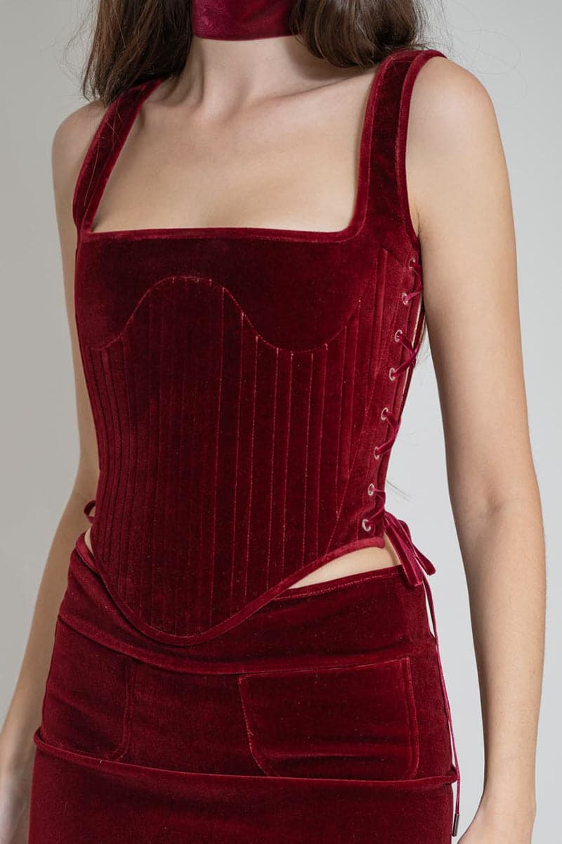 ELIZABETHAN CORSET IN BURGUNDY - CULT MIA