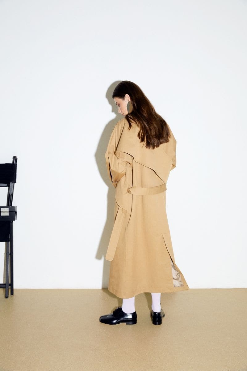BEIGE GADGET TRENCH COAT | Coloreve | CULT MIA