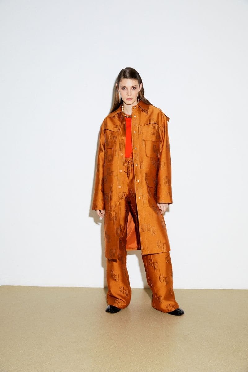 BROWN LOGO TRENCH COAT | Coloreve | CULT MIA