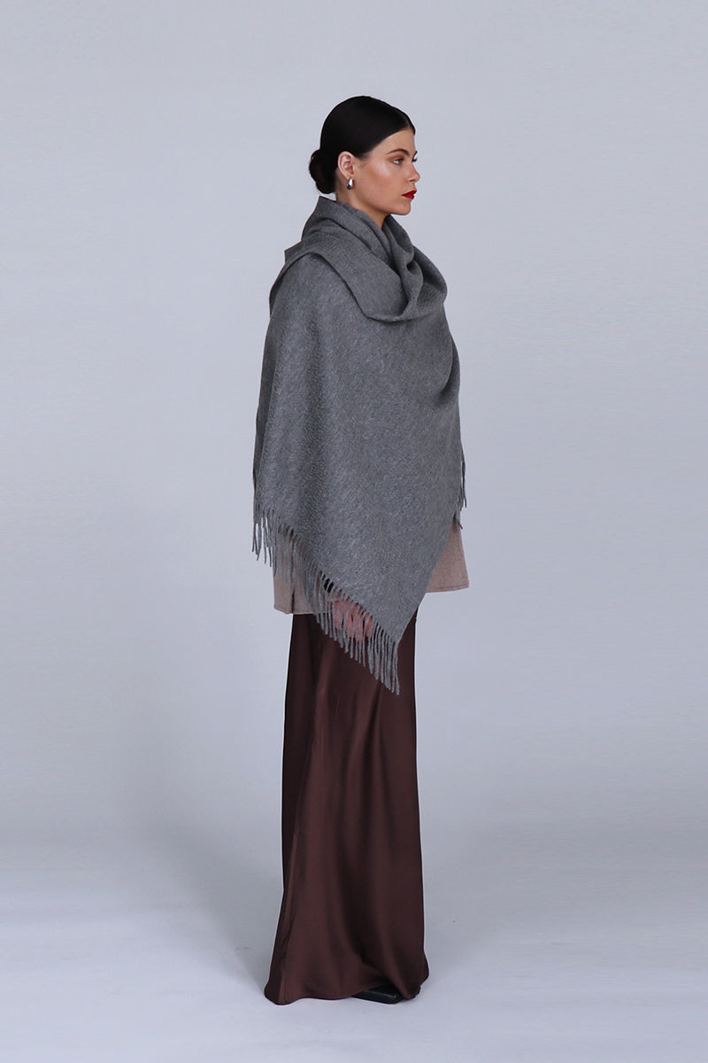 HELENA CASHMERE SHAWL IN STEEL - CULT MIA