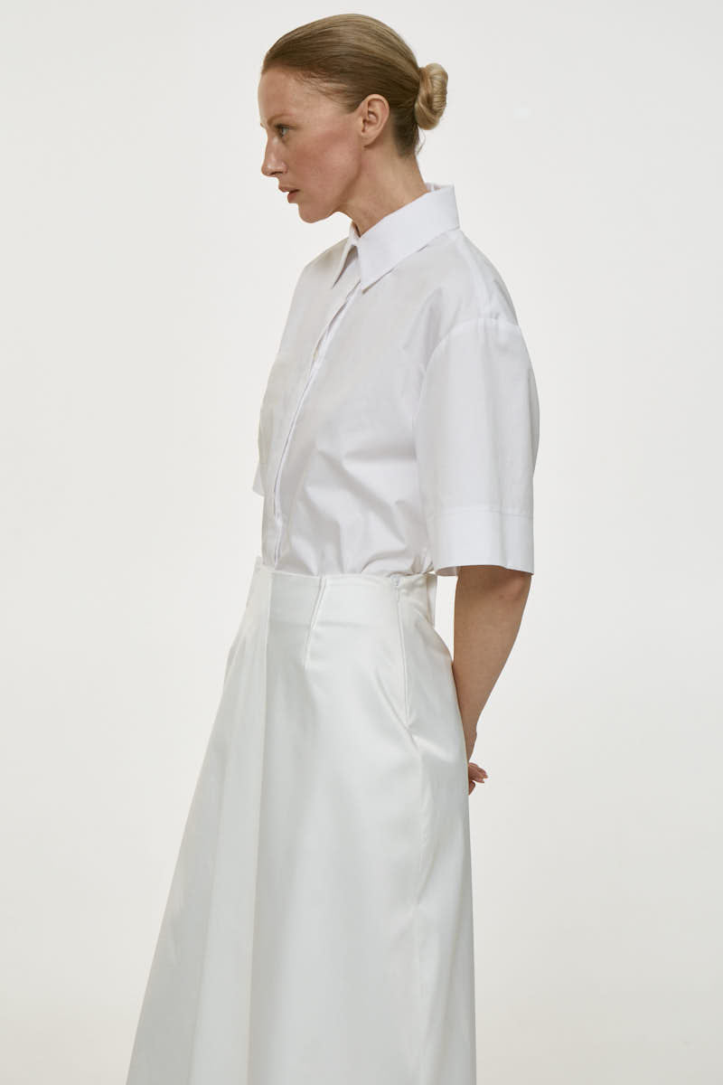 BlueDottle shirt by DELEGAN, men's casual button-up shirt with a classic fit and long sleeves, shown in a relaxed style.