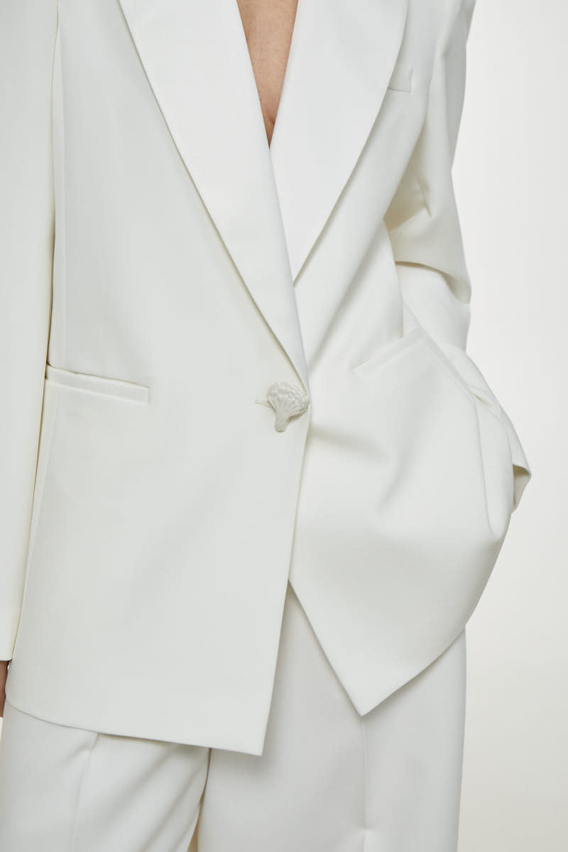 WHITE SATIN LAPEL JACKET - CULT MIA