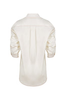 Estefania honey rose blouse, stylish shirt with floral pattern, featuring a relaxed fit and elegant design.