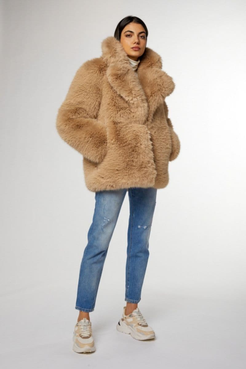 FLUFFY CAMEL FAUX FUR JACKET | Fortini | CULT MIA