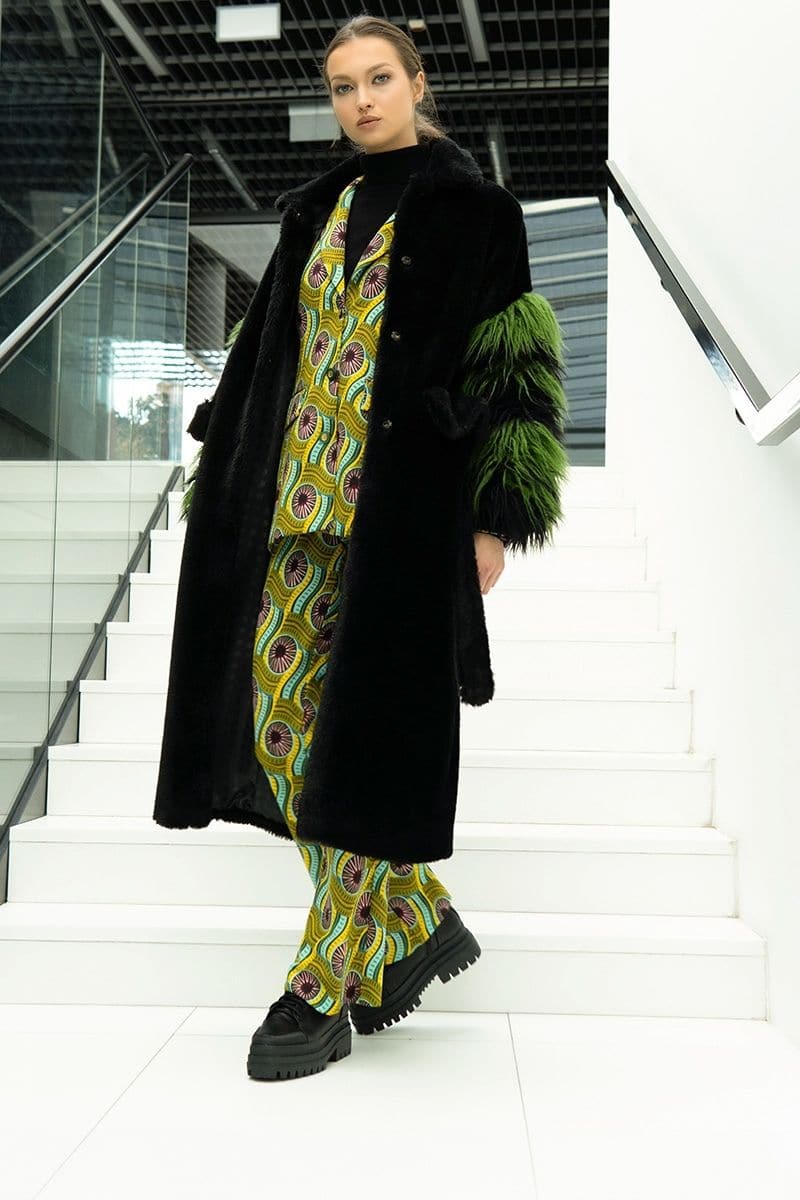 LONG BLACK AND GREEN FAUX FUR COAT WITH FLUFFY SLEEVES | Fortini | CULT MIA