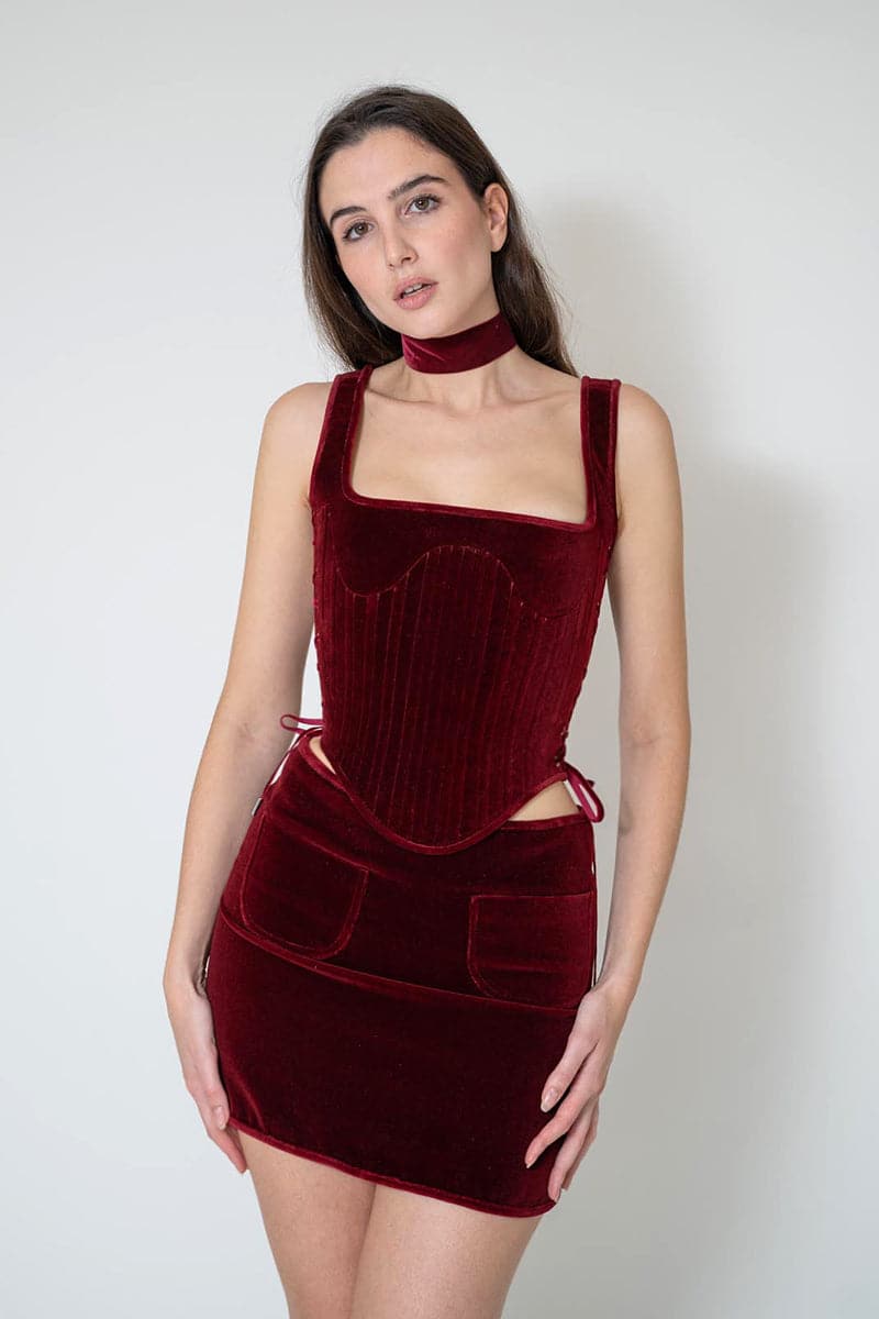 ELIZABETHAN CORSET IN BURGUNDY - CULT MIA