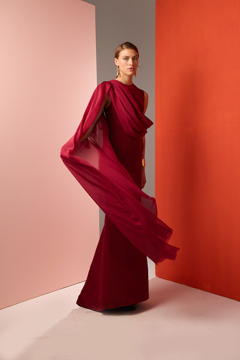 burgundy cape dress Modest Maxi Shimmi Dresses Sheath maxi dress with sweetheart neckline BURGUNDY ONE-SHOULDER CAPE DRESS |