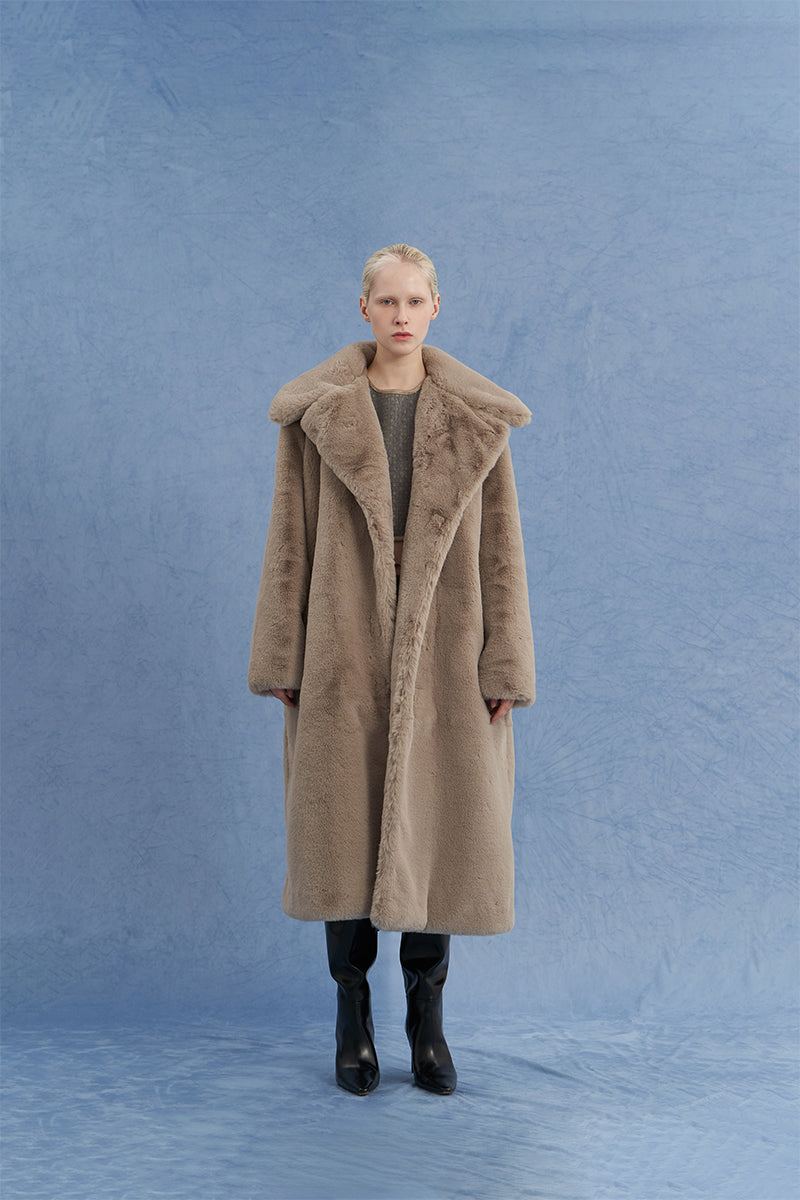 JINSUN oversized brown shearling coat front view, cozy and stylish winter coat with plush shearling details.