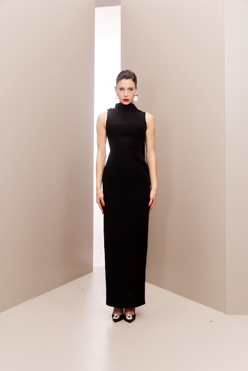DAZZLING CRYSTAL-ADORNED BACK EVENING GOWN - CULT MIA