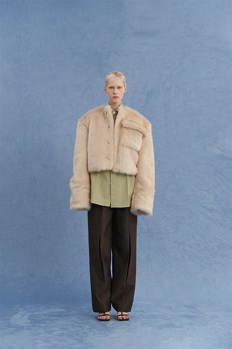 EXAGGERATED SHOULDER SHEARLING JACKET IN BEIGE - CULT MIA
