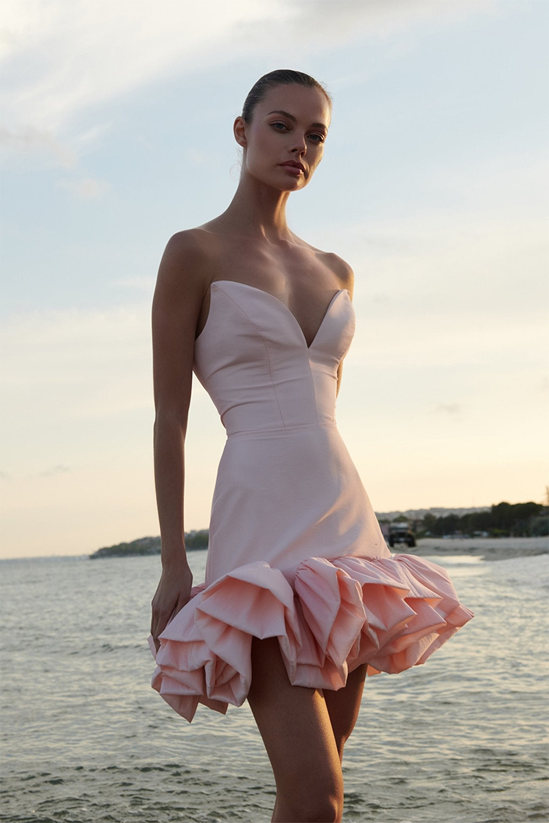 SWAN LIGHT PINK MINI DRESS | CULT MIA | Gigii's SWAN LIGHT PINK MINI DRESS | CULT MIA | Gigii's