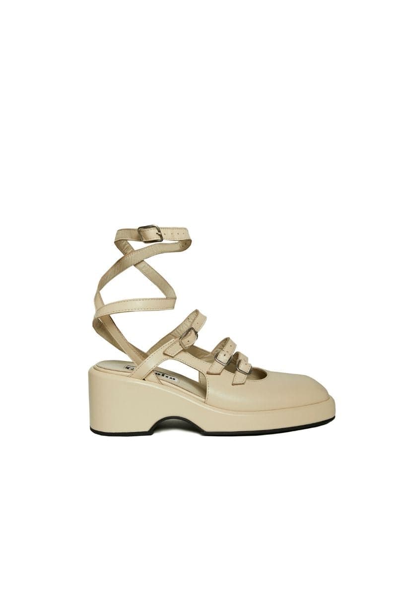 BEIGE MARY JANE PLATFORM | Gvasalia | CULT MIA