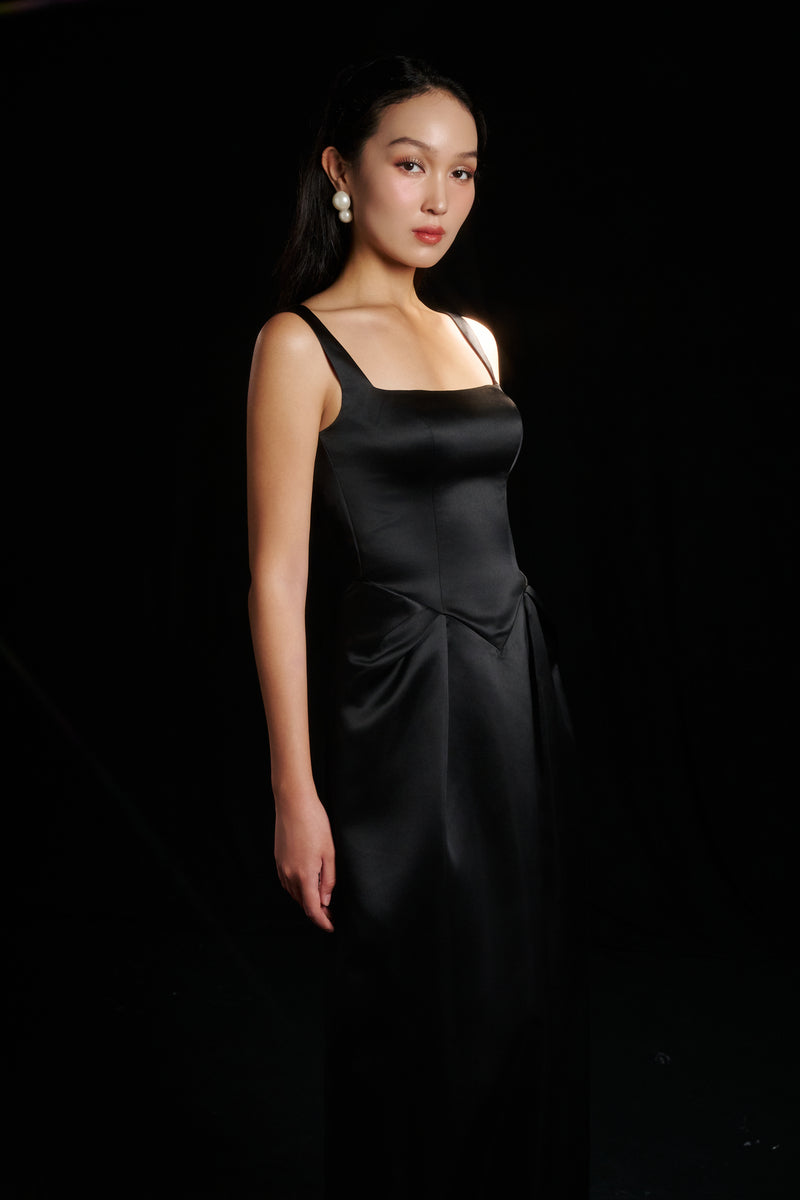 AMELIA STRAP DRESS IN BLACK - CULT MIA