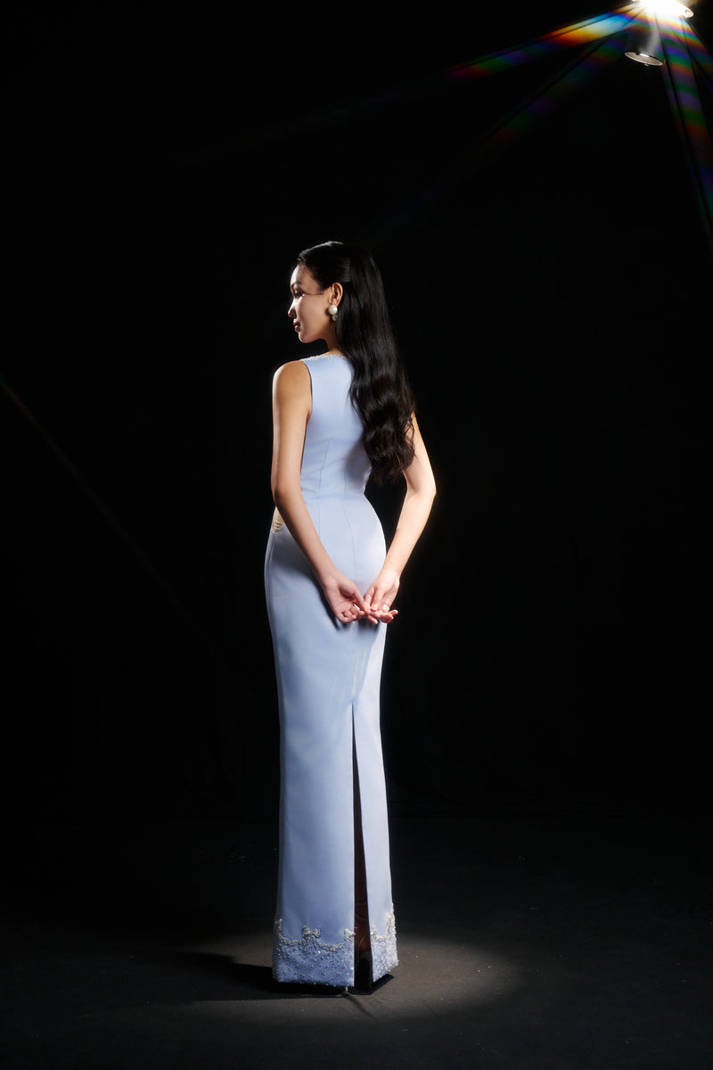 ELCITRA SILVER BOW BODY FIT DRESS IN SKY BLUE | CULT MIA | HACCHIC COUTURE ELCITRA SILVER BOW BODY FIT DRESS IN SKY BLUE | CULT MIA | HACCHIC COUTURE