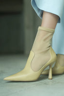 House of Atana Anna wheat heeled boots, stylish ankle boots in wheat color with block heels, size EU 35, fashion-forward footwear.