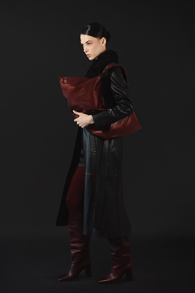 OPHELIA OVERSIZED LEATHER BAG IN BURGUNDY - CULT MIA