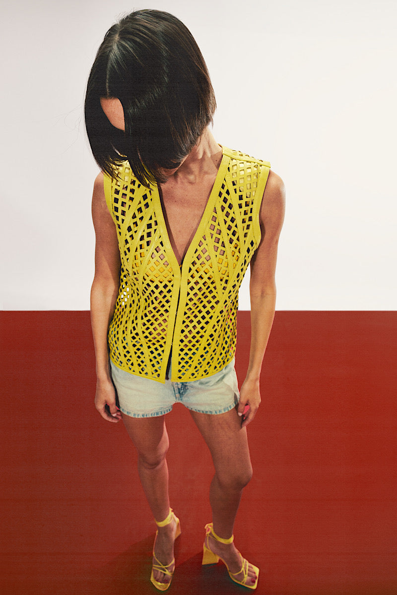 AURELIA LEATHER VEST YELLOW - CULT MIA