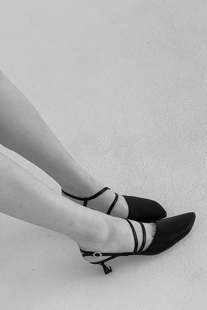 NANCY BLACK STRAPPY HEELS | Je La Connais | CULT MIA
