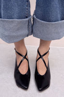 Black PISA X-strap heels by Je La Connais, stylish open-toe shoes with ankle straps in size EU 35.