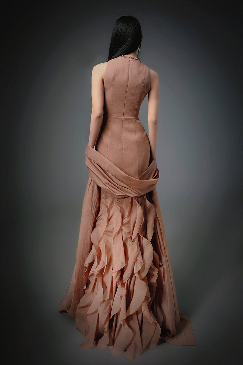 HAPPY CLOTHING CULT MIA X POTTER MERMAID ORGANZA Gown in brown, elegant flowing evening gown with ruffled details.
