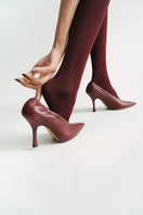 Kolane Maya Pump 90 in rosewood heels featuring a sleek design and stylish high heel for elegant footwear.