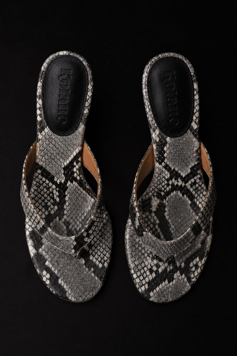 Kolane Annie Sandal 45 in grey python embossed leather, stylish open-toe sandal with ankle strap and textured finish.