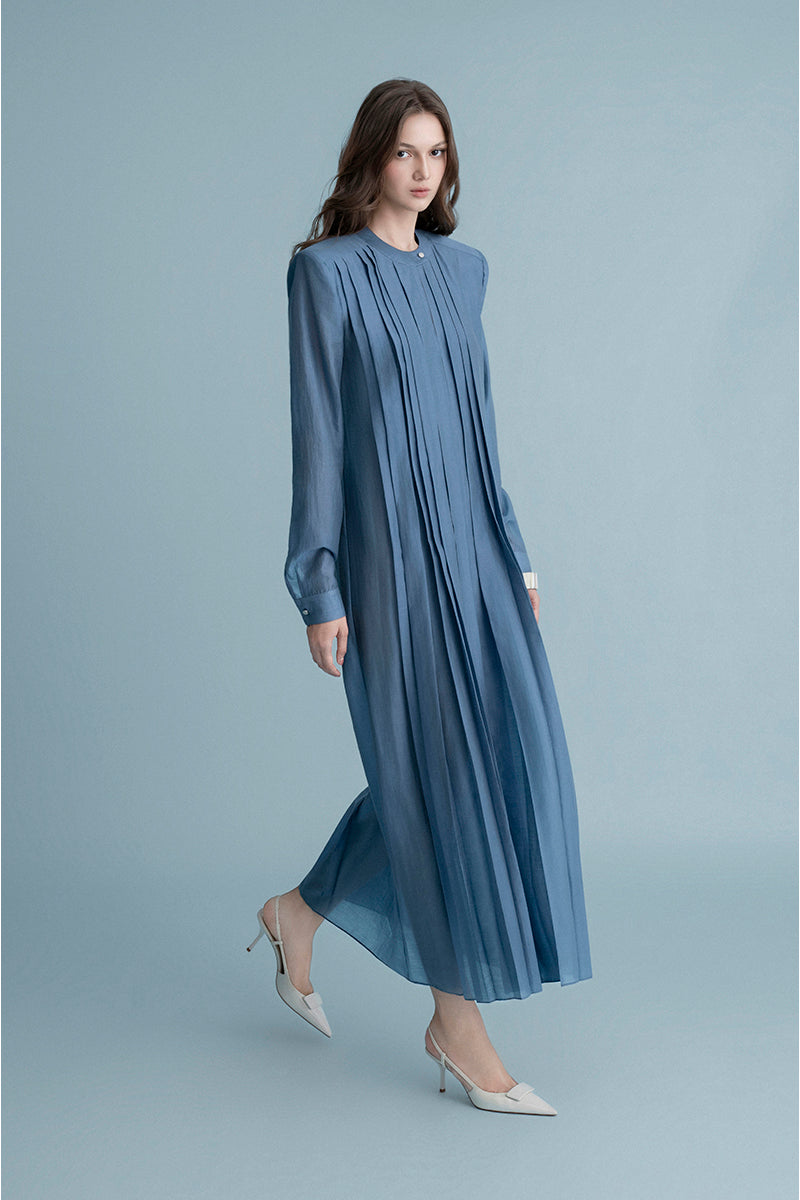Blue Dortmund dress by Lekieu, a stylish midi dress with a flattering fit, perfect for casual or semi-formal occasions.